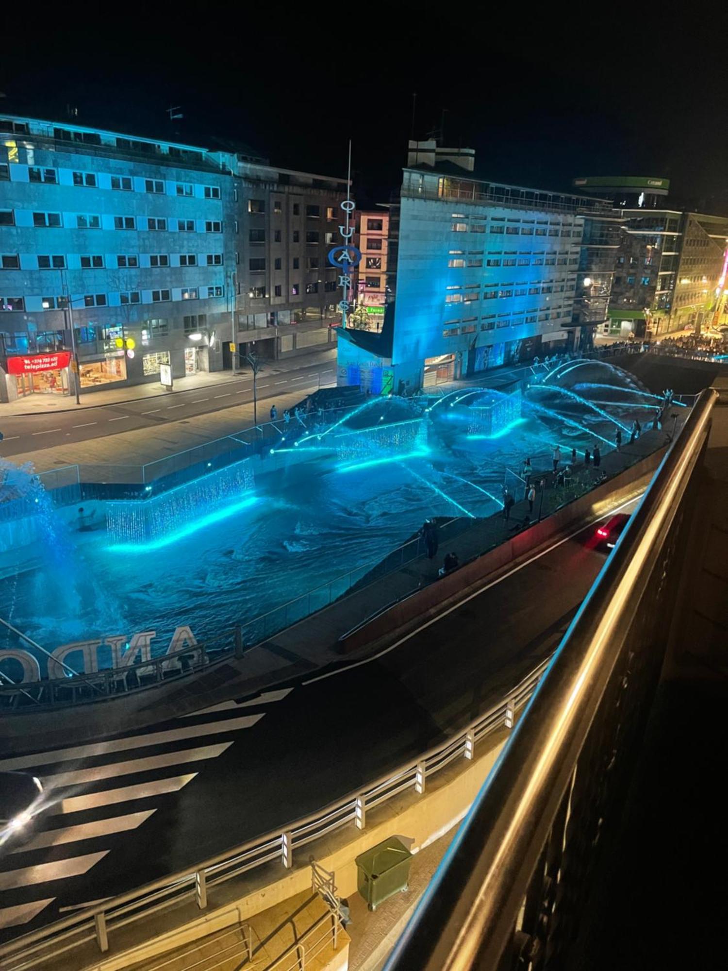 Ferienwohnung Apartamento En El Centro De Andorra La Vella Con Parking Exterior foto